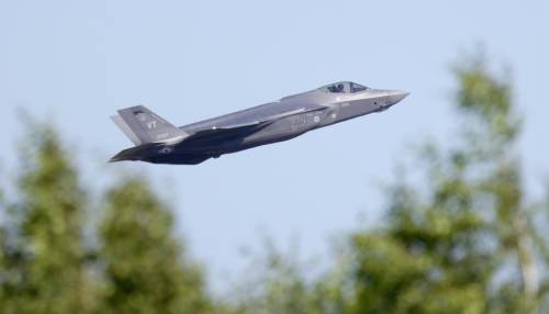 I caccia Nato in volo per l'esercitazione Air Defender 2023