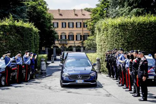 Da Arcore al Duomo tra gli applausi: quell'ultimo viaggio nella sua Milano