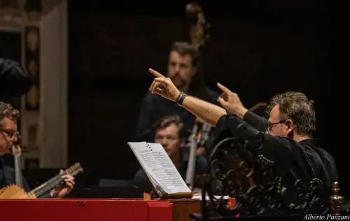 "Arte Musica" su il sipario con il Dantone barocco