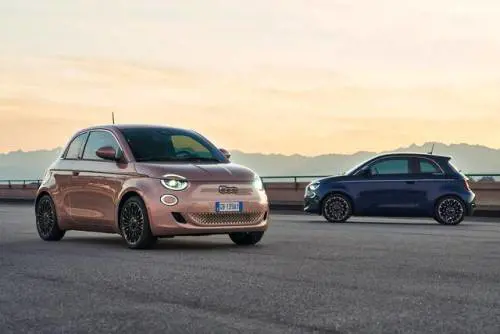 Mirafiori, svolta radical chic: solo 500 elettrica e Maserati