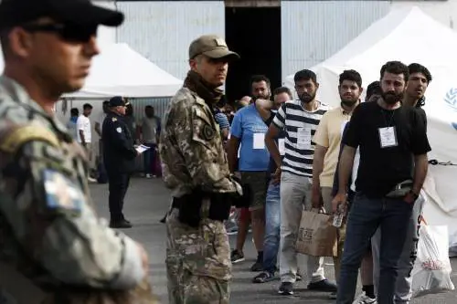 Raffica di sbarchi: da inizio anno 62mila arrivi. L'hotspot di Lampedusa torna ad esplodere