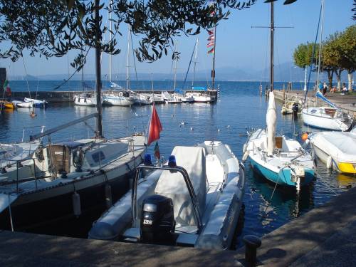 Lago di Garda, centinaia di persone con gastroenterite per il Norovirus: le cause