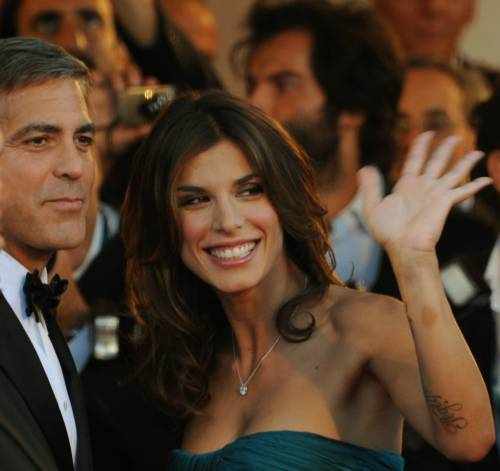 George Clooney e Elisabetta Canalis sul Red Carpet del Palazzo del Cinema di Venezia (settembre 2009)