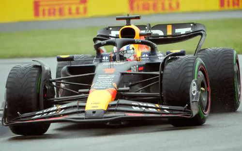 Pole Verstappen. E Leclerc per la seconda volta di fila fuori in Q2