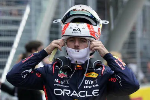 Verstappen va di fretta. Raggiunto il mito di Senna