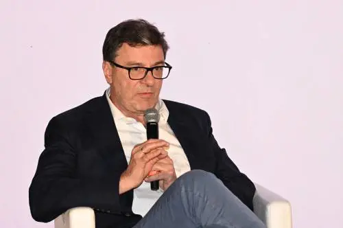 Porti, Ferrovie e Mps. Ecco i gioielli di Stato con cui il Tesoro può procurarsi i soldi per la manovra