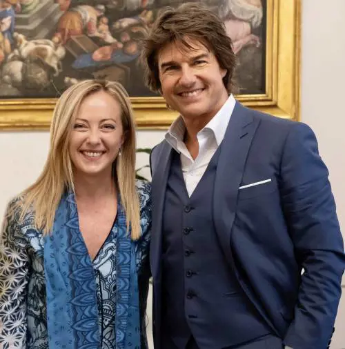 "Le 'mission impossible' sono il nostro pane": Meloni riceve Tom Cruise a Palazzo Chigi
