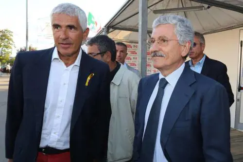 "Candidi gli imputati", "Non puoi darmi lezioni". Lo scontro del 2006 tra D'Alema e Casini