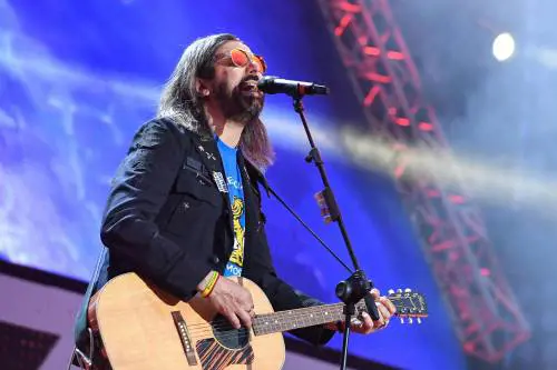 "Resto un cane sciolto sospeso tra vita e morte"