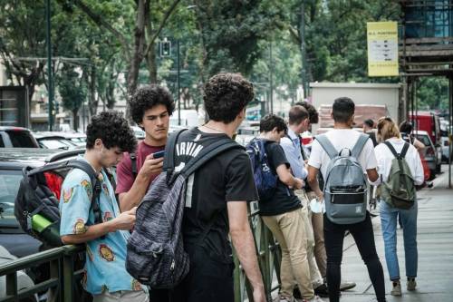 Maturità 2024: dagli smartphone a Internet, cosa c’è da sapere. Occhio alla bocciatura immediata