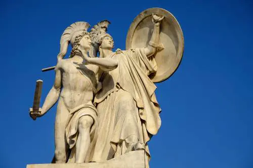 La forza dei valori conservatori come argine al pensiero unico