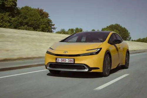 Toyota Prius Plug-In: la prova dell'ibrida che si crede elettrica