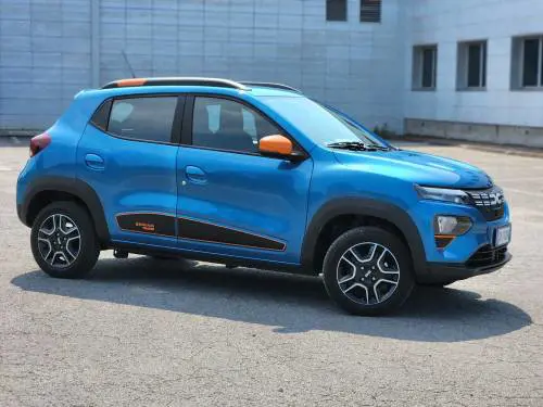 Dacia Spring: guarda tutte le foto