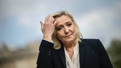 L'ascesa della sovranista tra "droite" ed estrema destra. La spina della nipote Marion