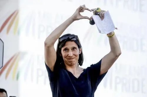 Altro che salario minimo: il Pd cerca "volontari" da far lavorare gratis ai concerti