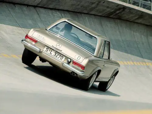 Mercedes-Benz SL Pagoda, guarda la gallery