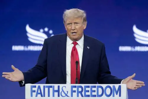 Assalto al Congresso, Trump indagato. 4 giorni per costituirsi: rischia l'arresto