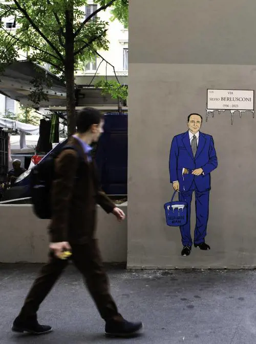L'ultimo sfregio: cancellato pure il murale