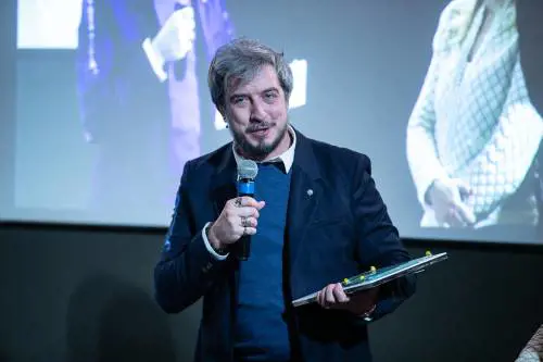 Amore, ironia, buon umore. La fiaba romantica di Ruffini