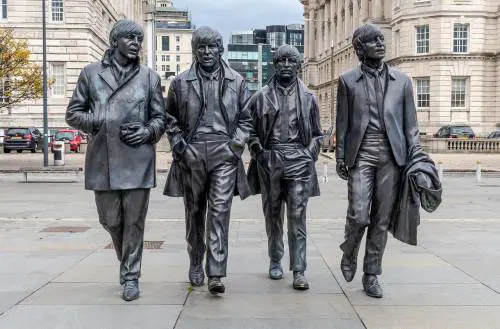 L’AI che crea le canzoni dei Beatles è una pessima notizia