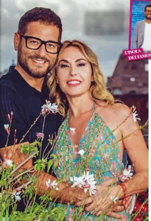 "Sono fluido, la fedeltà non esiste". L'ultima sparata di Enrico Papi