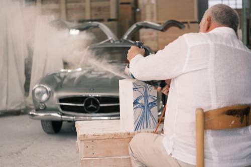 Pablo Atchugarry e la 300 SL "Gullwing": arte e auto, binomio d'eleganza