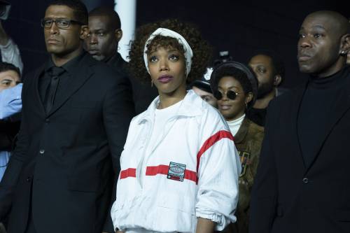 Successi e insuccessi di Whitney Houston: il film ricorda la Diva della musica black 