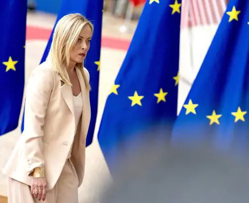 Migranti, Meloni sferza la Ue: "Non si risolve il problema scaricandolo sul vicino"