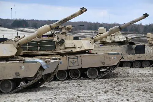Maxi accordo militare da 24 miliardi: così la Nato blinda il confine nord