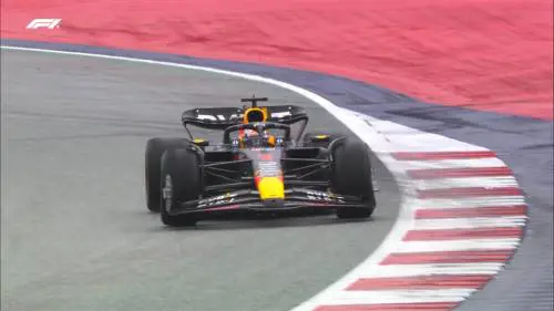 F1, in Austria Verstappen domina la sprint race. Sainz terzo, male Leclerc