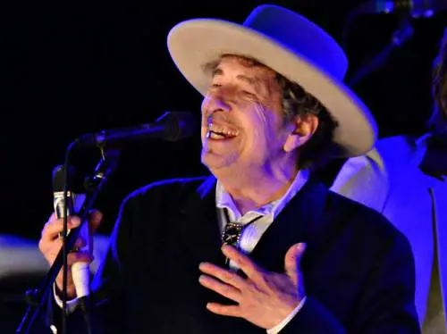 Il ritorno di Bob Dylan cellulari "sotto chiave"