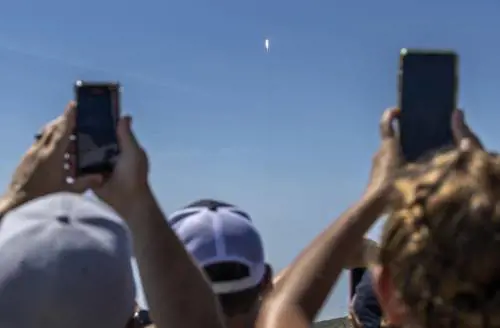 Cape Canaveral, il lancio di Euclid in testa al razzo Falcon 9 della compagnia SpaceX