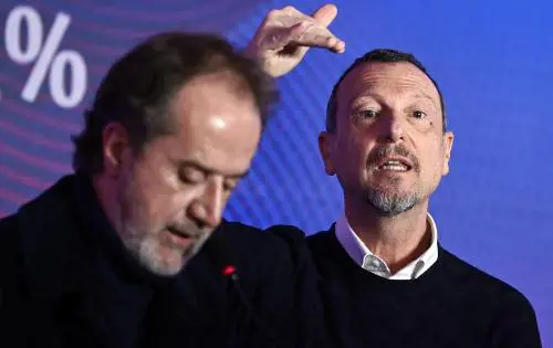 "In silenzio un idiota...". Quella frecciata di Amadeus a Morgan