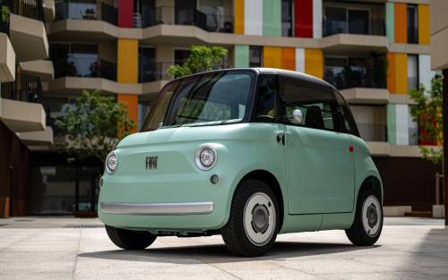 Fiat Topolino, la piccola elettrica ideale in città come al mare