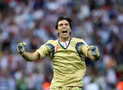 Buffon chiude la porta: il ritiro del numero uno dei numeri uno 