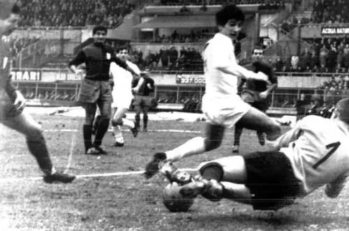 Il battito di Gigi Meroni, la farfalla del calcio italiano