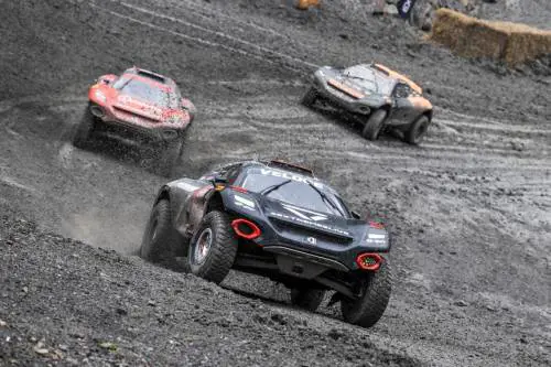 Extreme E, l'appuntamento in Sardegna entra nel vivo tra corse ed ecologia