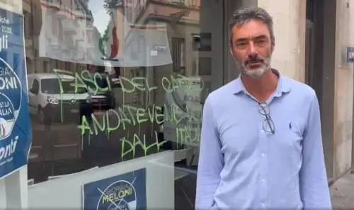 La sede di Fratelli d'Italia vandalizzata a Parma