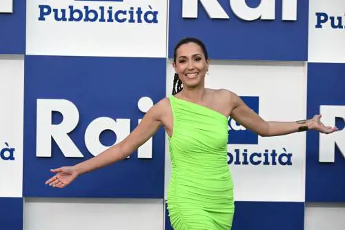 Si cambia, ora più pluralismo. Sarà una tv "di tutto per tutti"