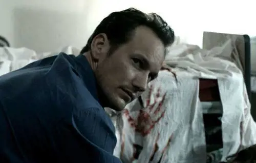 “Insidious: La Porta Rossa”, blando capitolo finale della saga horror