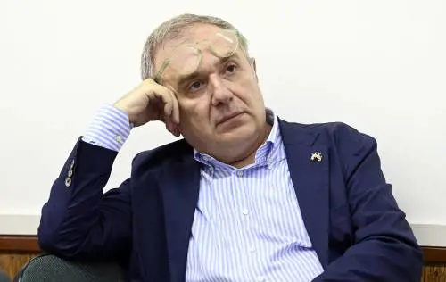 Scatta subito la difesa della magistratura. Anm invoca la privacy su un fatto pubblico
