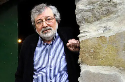 Un primo piano di Francesco Guccini