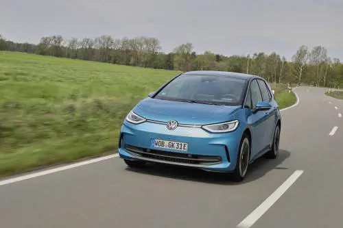 Volkswagen ID.3, il restyling 2023. Più matura e con gli incentivi