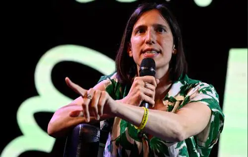 E qui il Pd non dice niente?, gode Timmermans e La Russa: quindi, oggi...