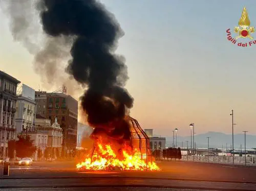 Ma l'opera è più viva con il fuoco