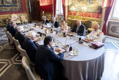 Convocato il consiglio supremo di Difesa: le decisioni su guerra e migranti