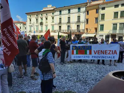 “Troppi pochi i fascisti ammazzati”. La frase choc dello “storico” patrocinato dal Comune