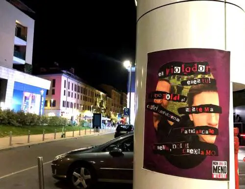 "Il violentatore sei tu". I manifesti choc delle femministe contro La Russa