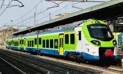 Questa mattina è ripartita la Freccia della Versilia, il treno che da Bergamo, Brescia e Cremona va in Toscana