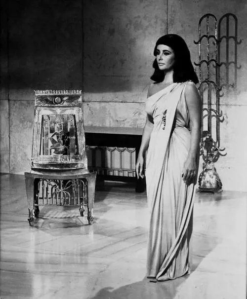 Marco Antonio, la morte, la tomba: il mistero di Cleopatra, ultima Regina d'Egitto